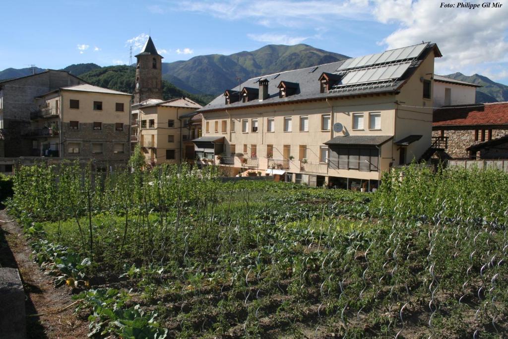 Fonda Mas Vilaller Exterior photo
